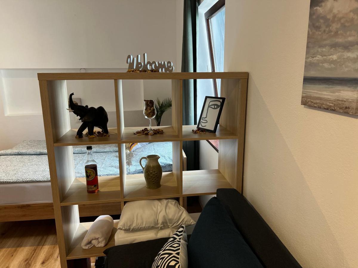 Perfekte Lage! Ganze Wohnung Burgblick Residenz Санкт Файт ан дер Глан Екстериор снимка