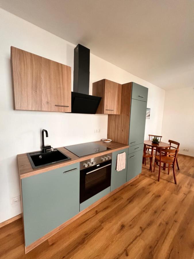 Perfekte Lage! Ganze Wohnung Burgblick Residenz Санкт Файт ан дер Глан Екстериор снимка