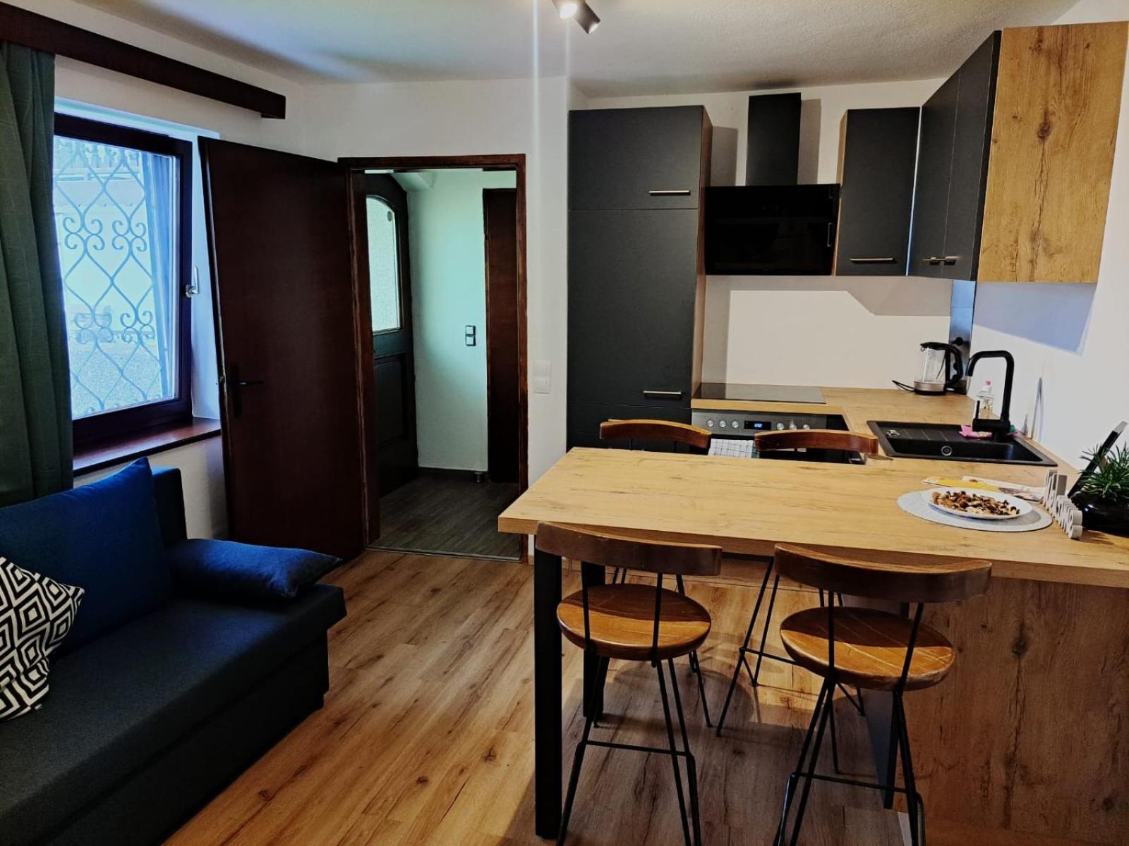 Perfekte Lage! Ganze Wohnung Burgblick Residenz Санкт Файт ан дер Глан Екстериор снимка